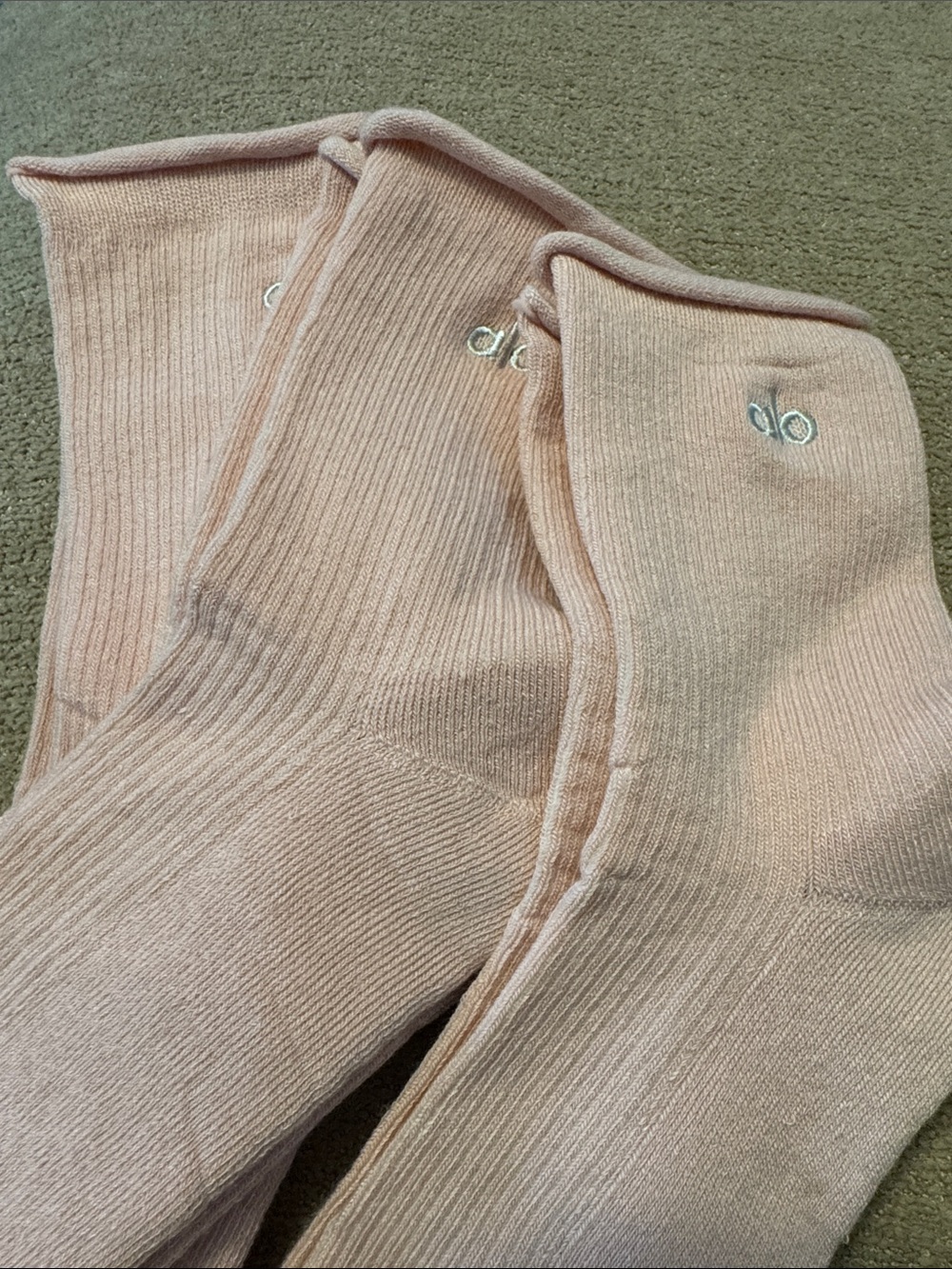 ALO Yoga Women's Crew Socks - Pale Pink (3-Pack)